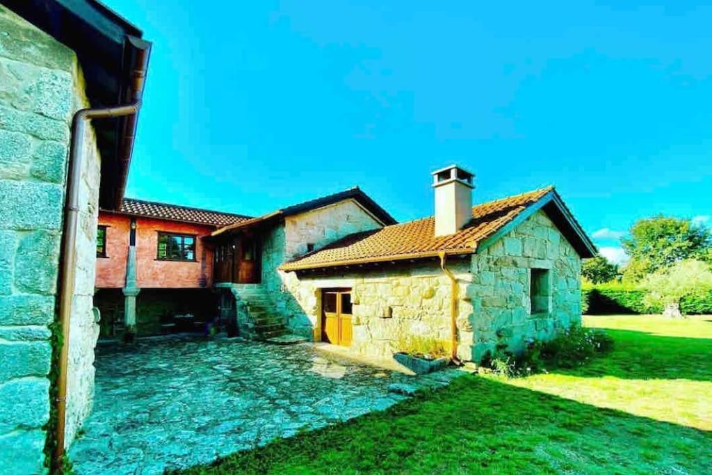 Casa De Campo Con Piscina, Entera O Por Habitaciones Amoeiro Luaran gambar