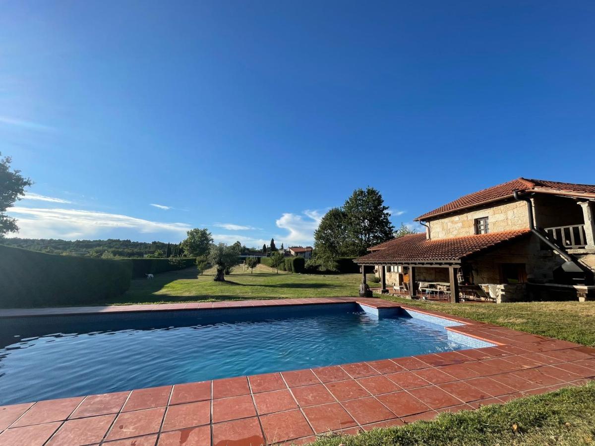 Casa De Campo Con Piscina, Entera O Por Habitaciones Amoeiro Luaran gambar